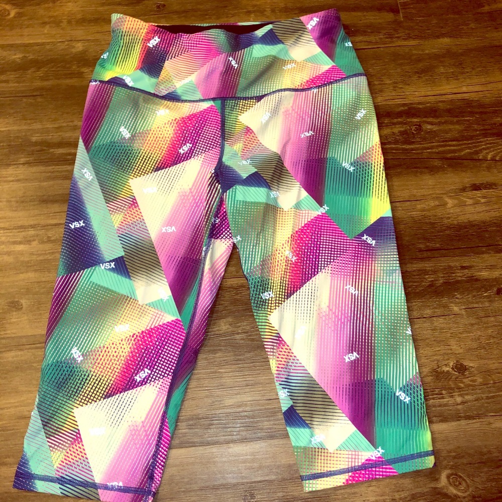 Victoria’s Secret Knockout Capri Tights